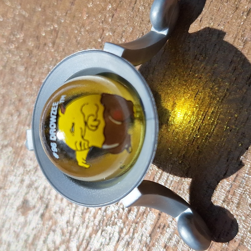 Pokémon #96 Drowzee Yellow Glass Vintage 1998 Marble